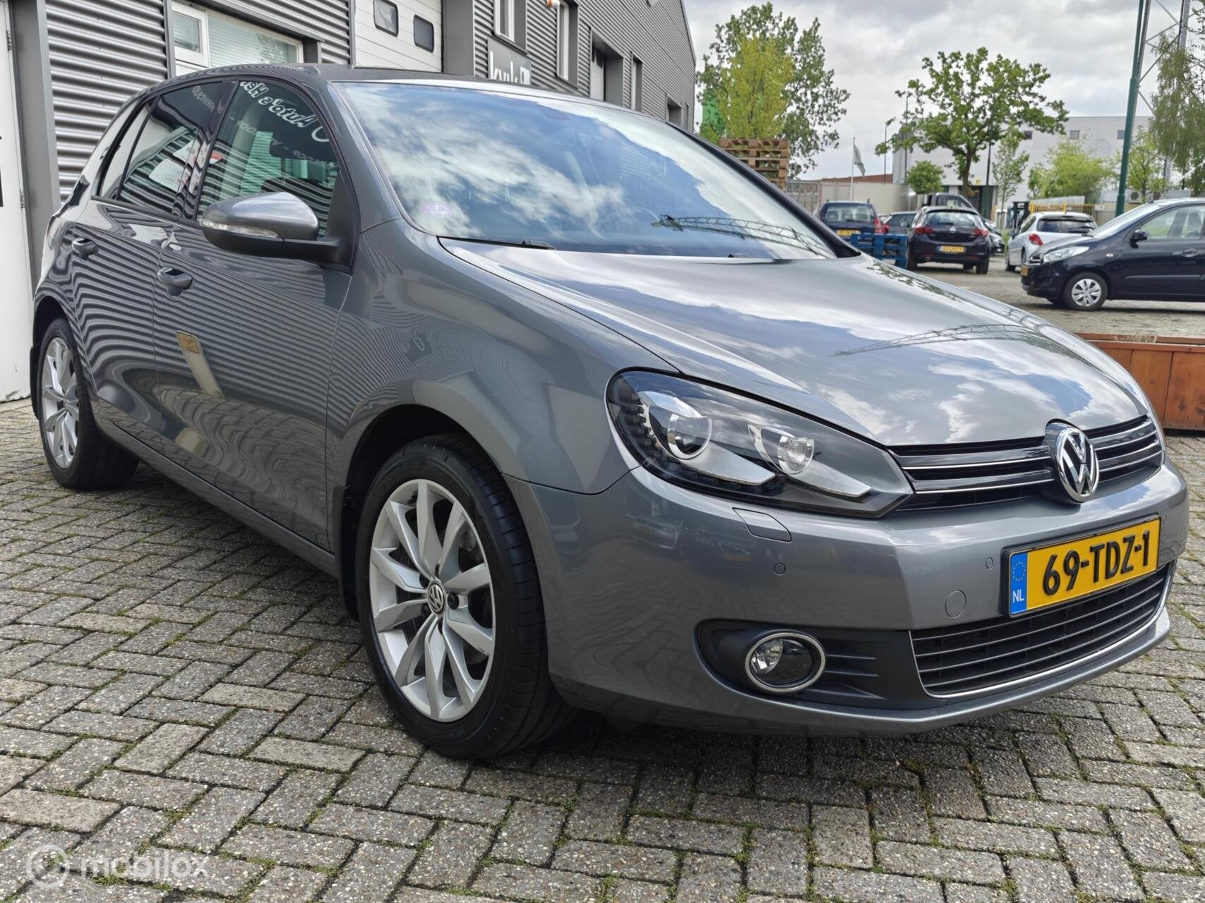 Volkswagen Golf 5deurs 1.2TSi 105pk Automaat DSG-7 Highline, Auto's, Volkswagen, Euro 5, 4 cilinders, 1198 cc, 630 kg
