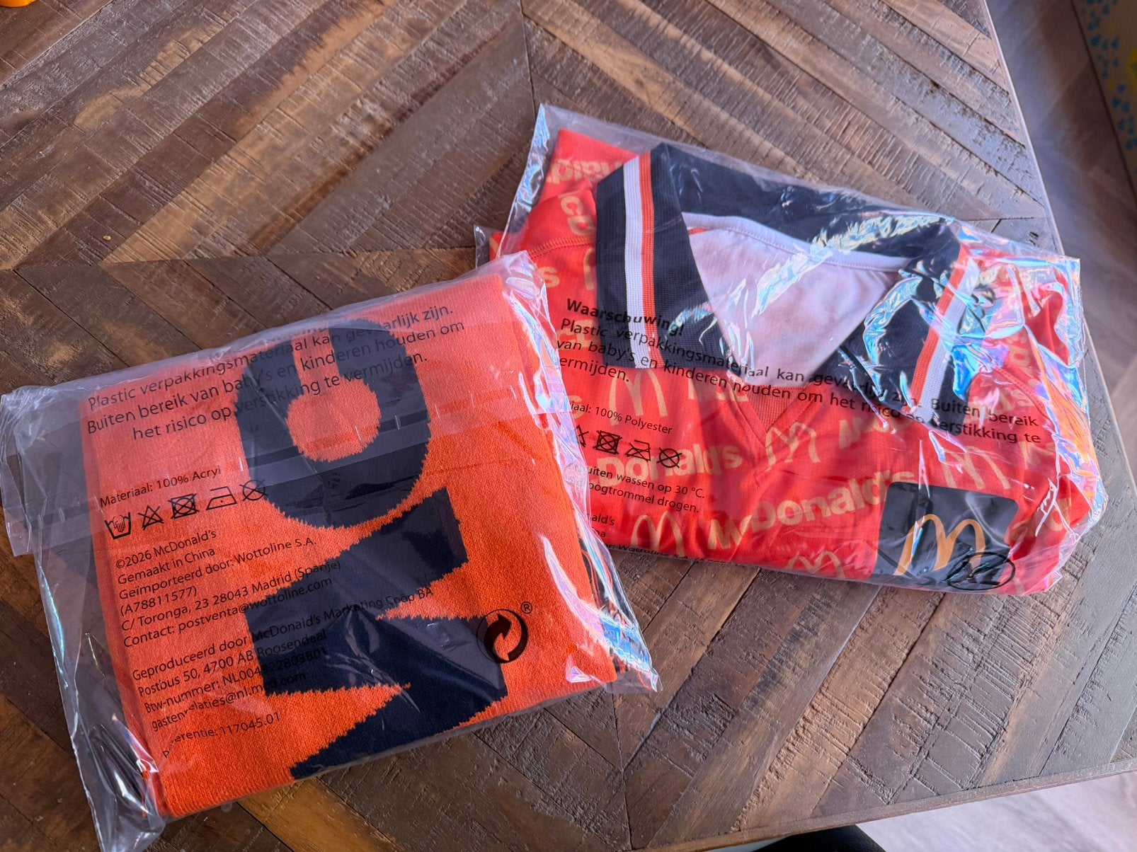 McDonalds Oranje Shirt en Sjaal WK 2026 Maat L/XL, Ophalen, Zo goed als nieuw, Buitenlandse clubs, Shirt