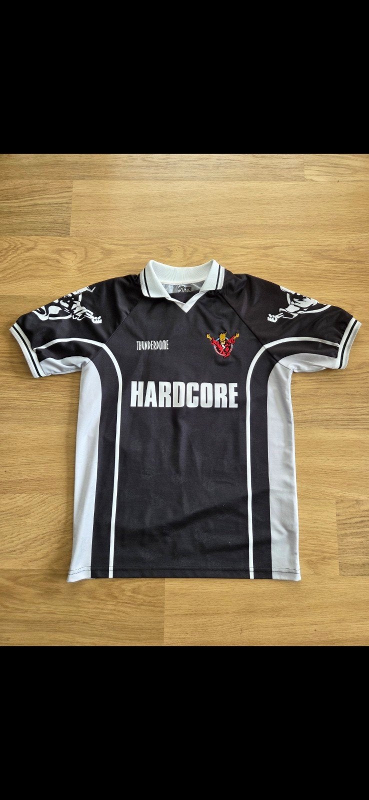 Thunderdome Soccershirt 25 Years, Ophalen, Zo goed als nieuw, Maat 48/50 (M), Wit