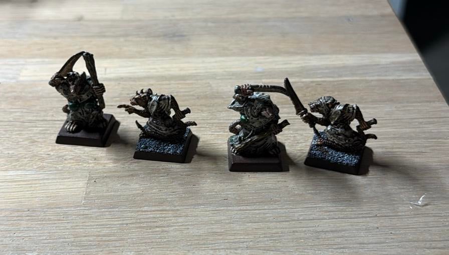 Warhammer Skaven 4x plague monks (metal), Hobby en Vrije tijd, Wargaming, Ophalen of Verzenden, Zo goed als nieuw, Warhammer