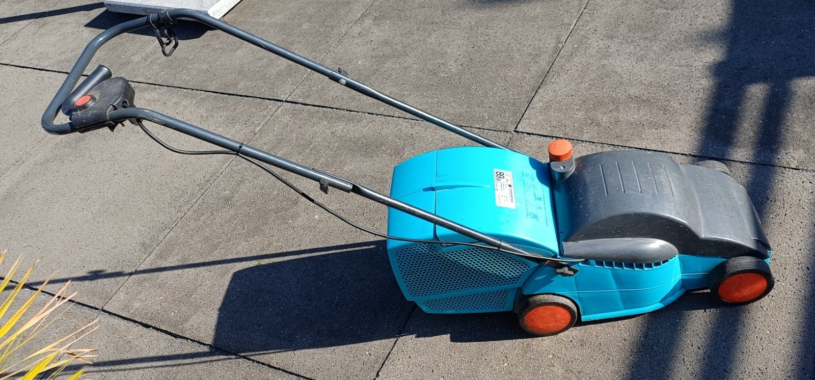 Gardena grasmaaier, Ophalen, Elektrische grasmaaier