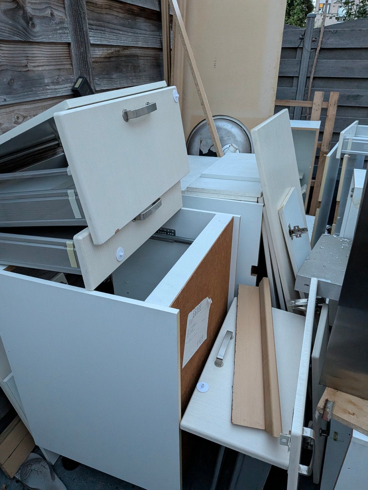 Keuken - Gedemonteerde keukenkastjes gratis af te halen, Ophalen, Gebruikt, Crème, Overige typen