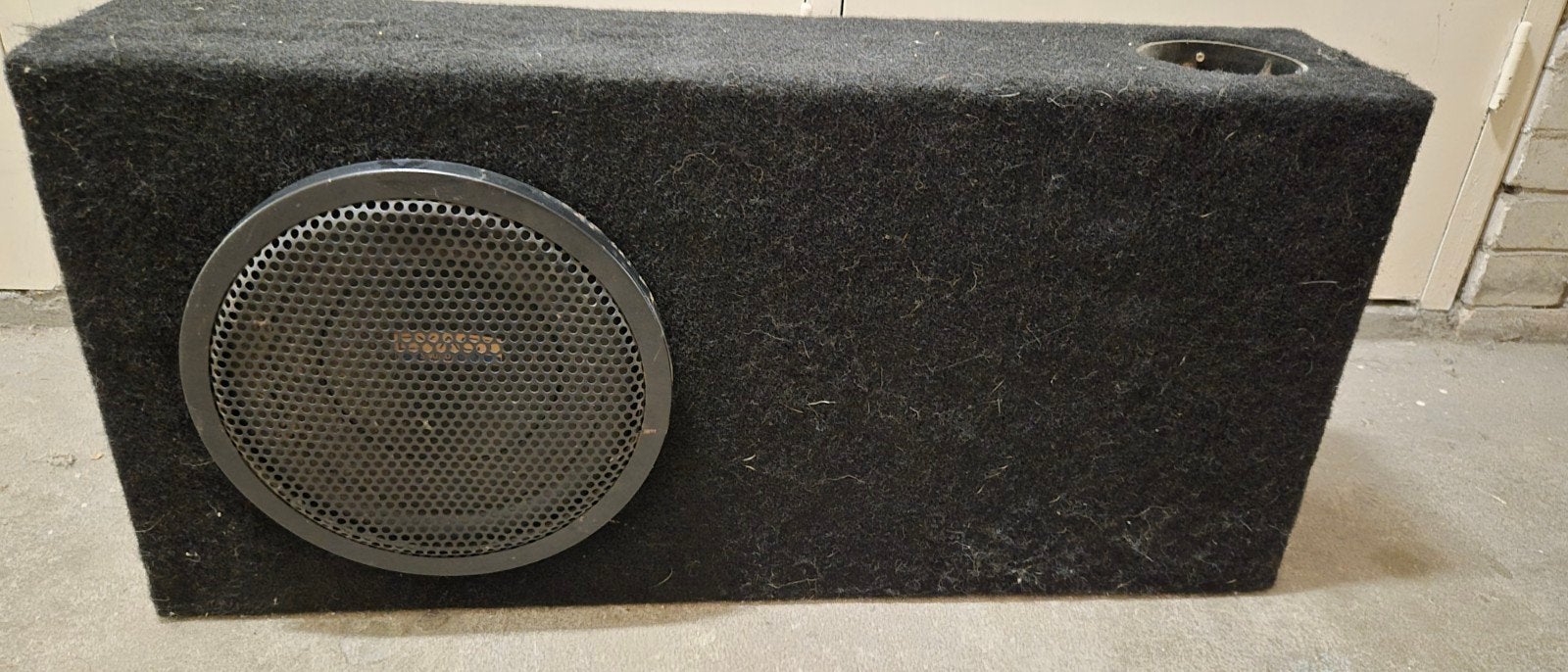 Soundstream Exact 10 inch subwoofer in kist, Ophalen