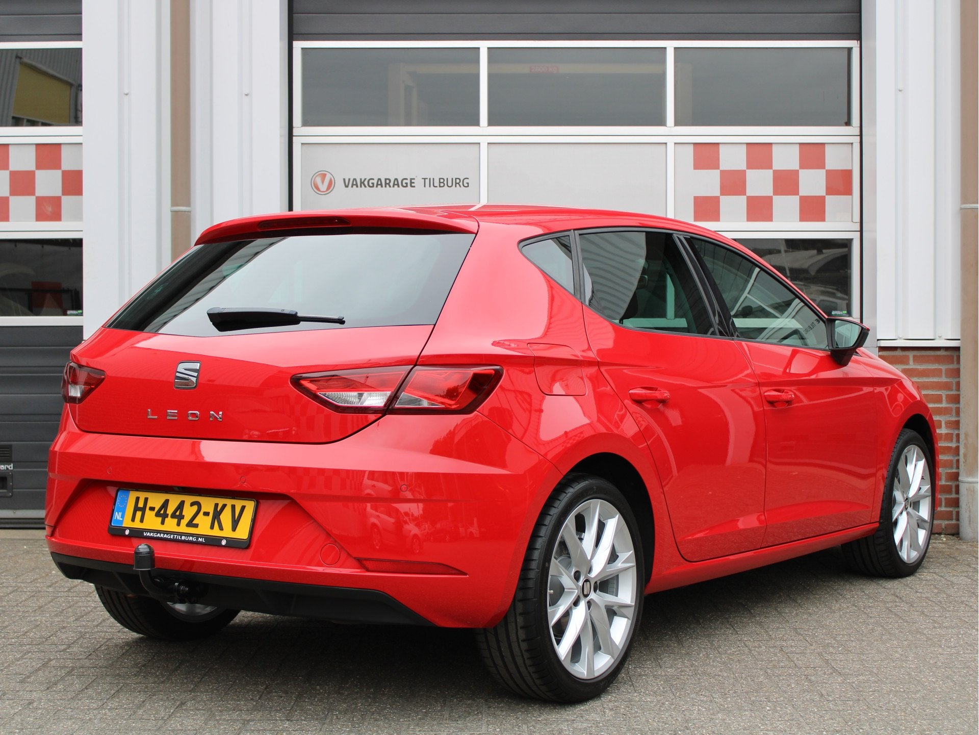 SEAT Leon 1.5 TSI 150PK Style Ultimate Edition Automaat /NAV, Auto's, Dealer onderhouden, Stof, Euro 6, 4 cilinders