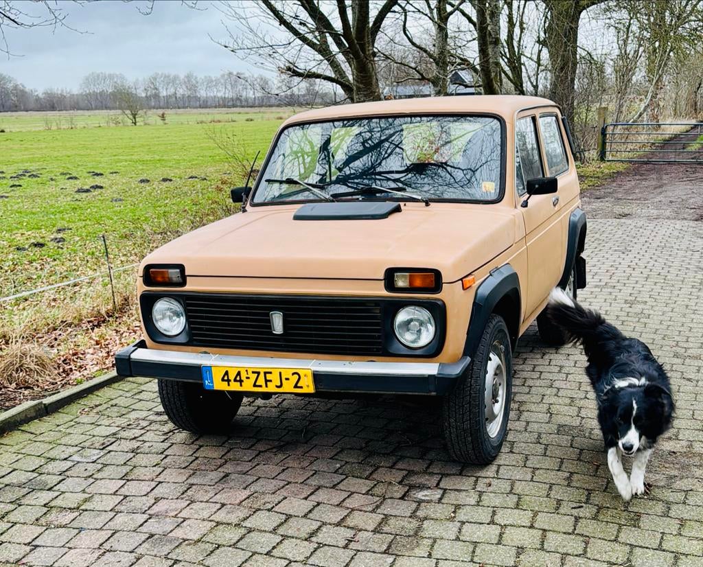 Lada niva 4x4 1985 belastingsvrij 2 jaar apk, Auto's, Niva, Handgeschakeld, Vierwielaandrijving, Particulier