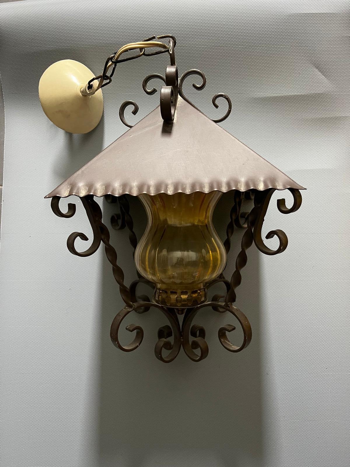 Hanglamp vintage met amberkleurig geribbeld glas, Ophalen of Verzenden, Gebruikt, Glas