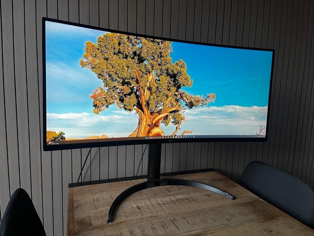 LG 34WP65C-B UltraWide Curved Monitor, Gaming, Gebruikt, 3 tot 5 ms, In hoogte verstelbaar