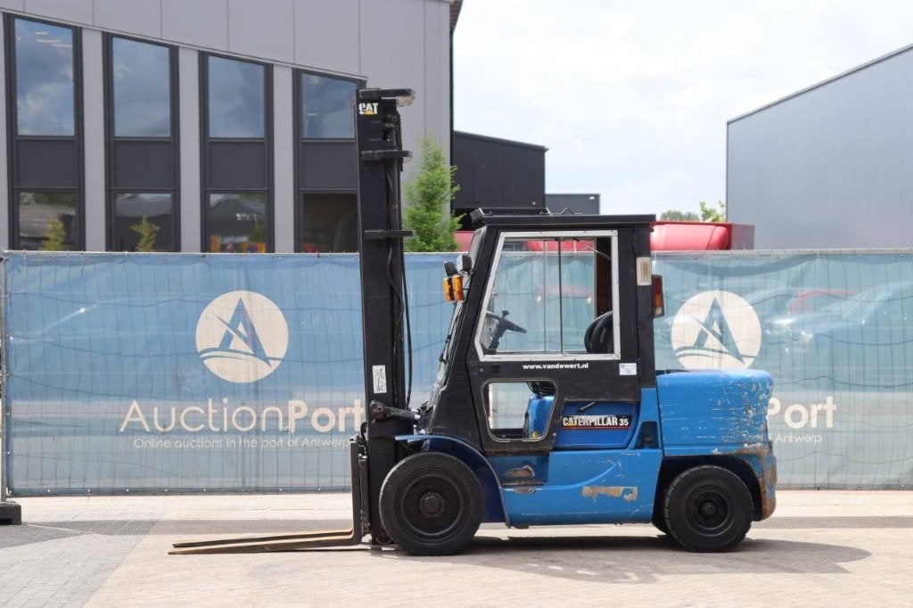 Veiling: Heftrucks en Palletwagens, Meer dan 4000 kg, Ophalen, Diesel, Heftruck