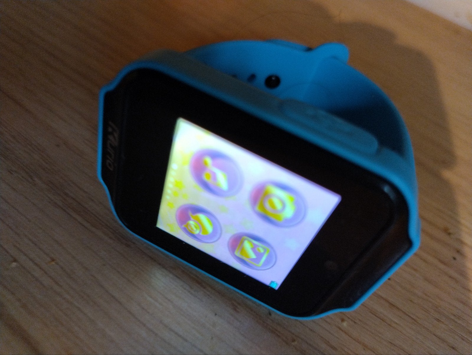kURIO Smartwatch voor kinderen - Blauw, Ophalen of Verzenden, Zo goed als nieuw, Jongen of Meisje