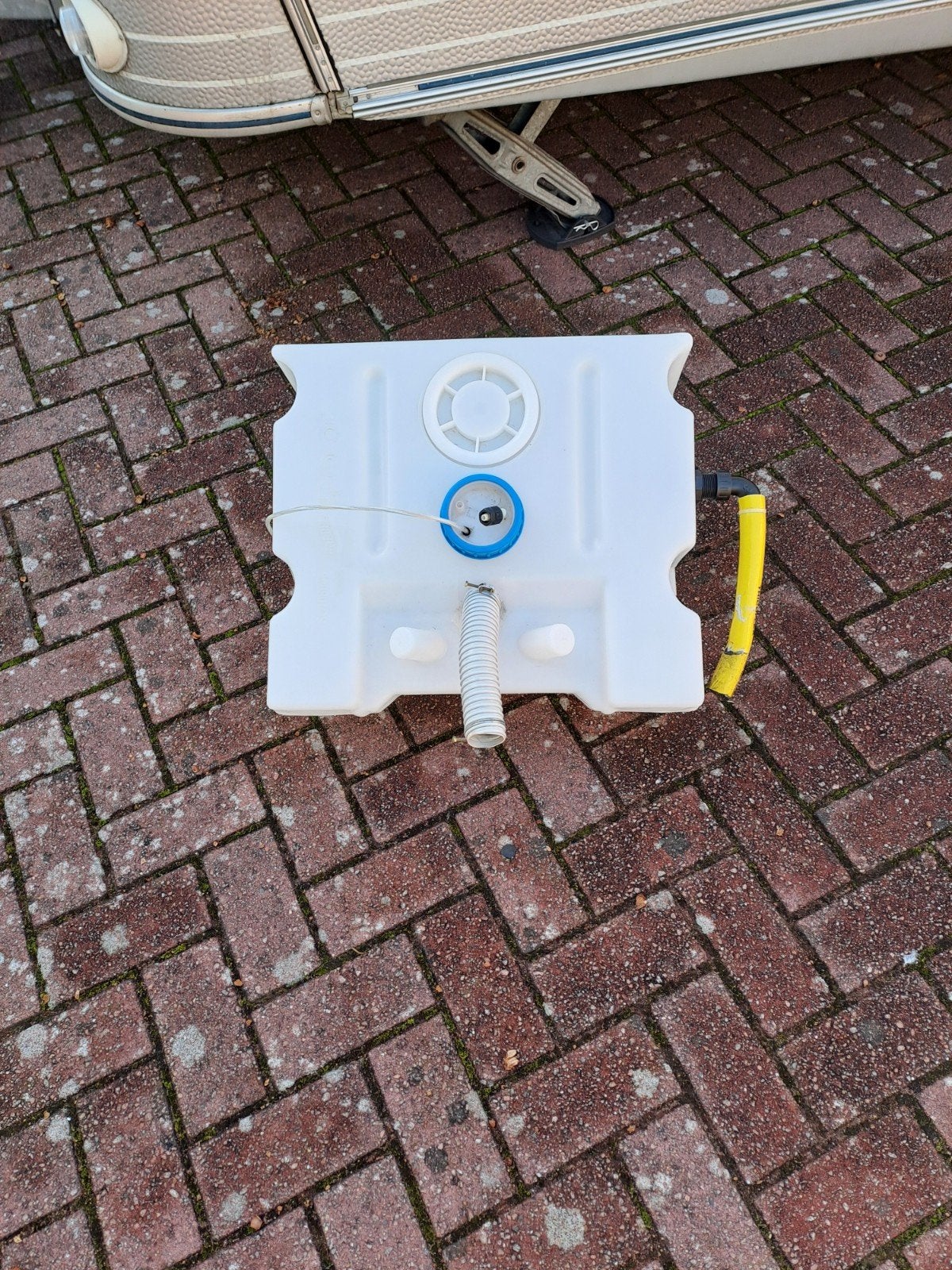 45 liter Schoonwatertank voor caravan of camper met pomp, Ophalen, Gebruikt