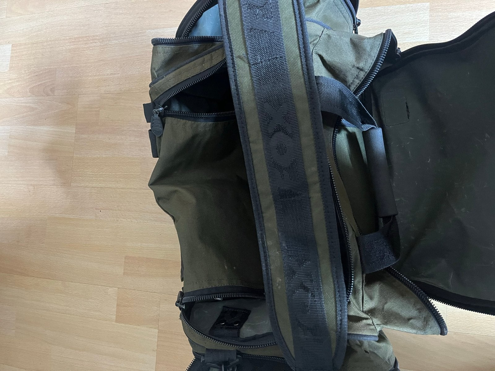 Fox R-Series Carryall - Ruime en stevige vistas, Ophalen, Gebruikt, Koffer of Tas