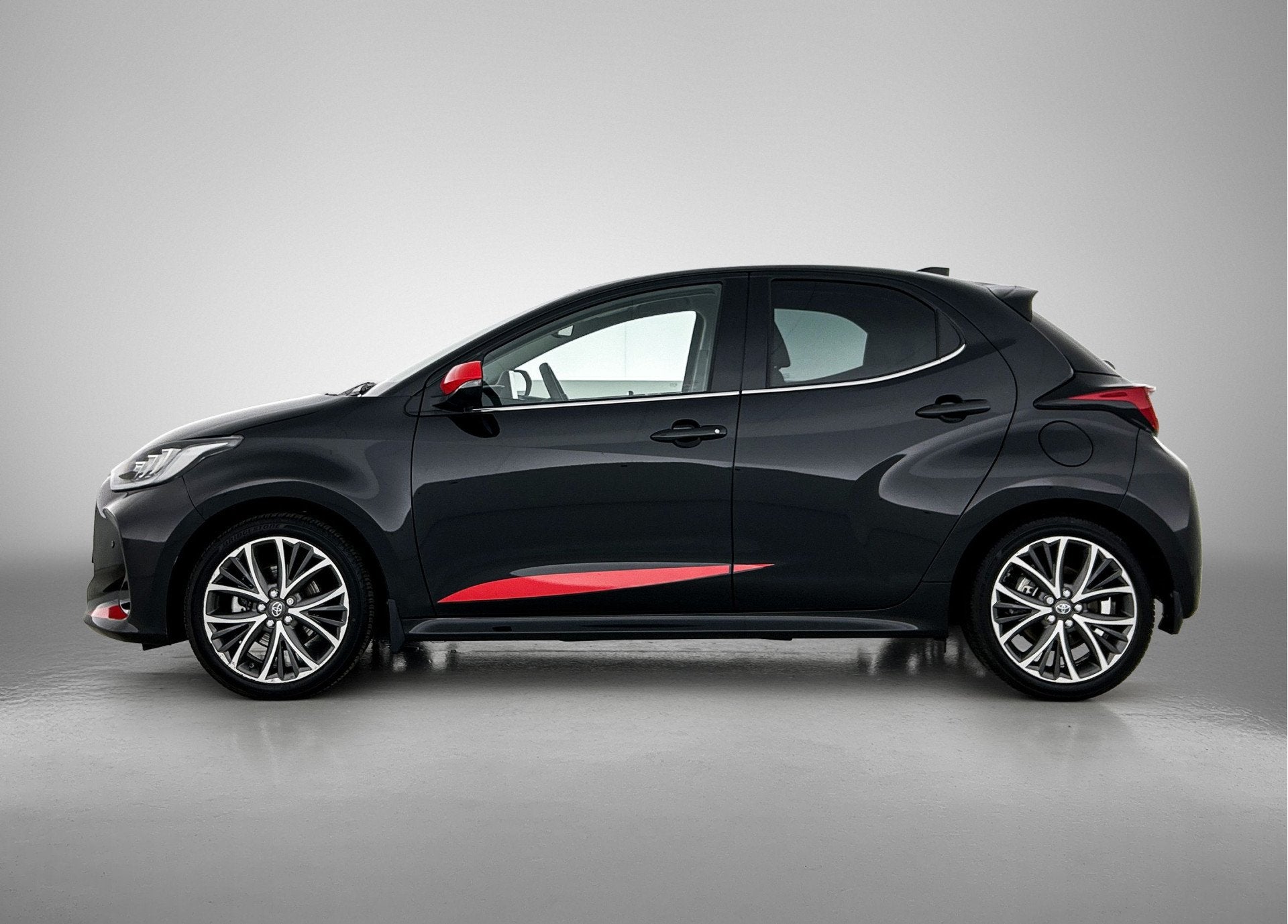 Toyota Yaris 1.5 Hybrid Executive | JBL | Head-Up Display |, 450 kg, Gebruikt, Euro 6, 1490 cc