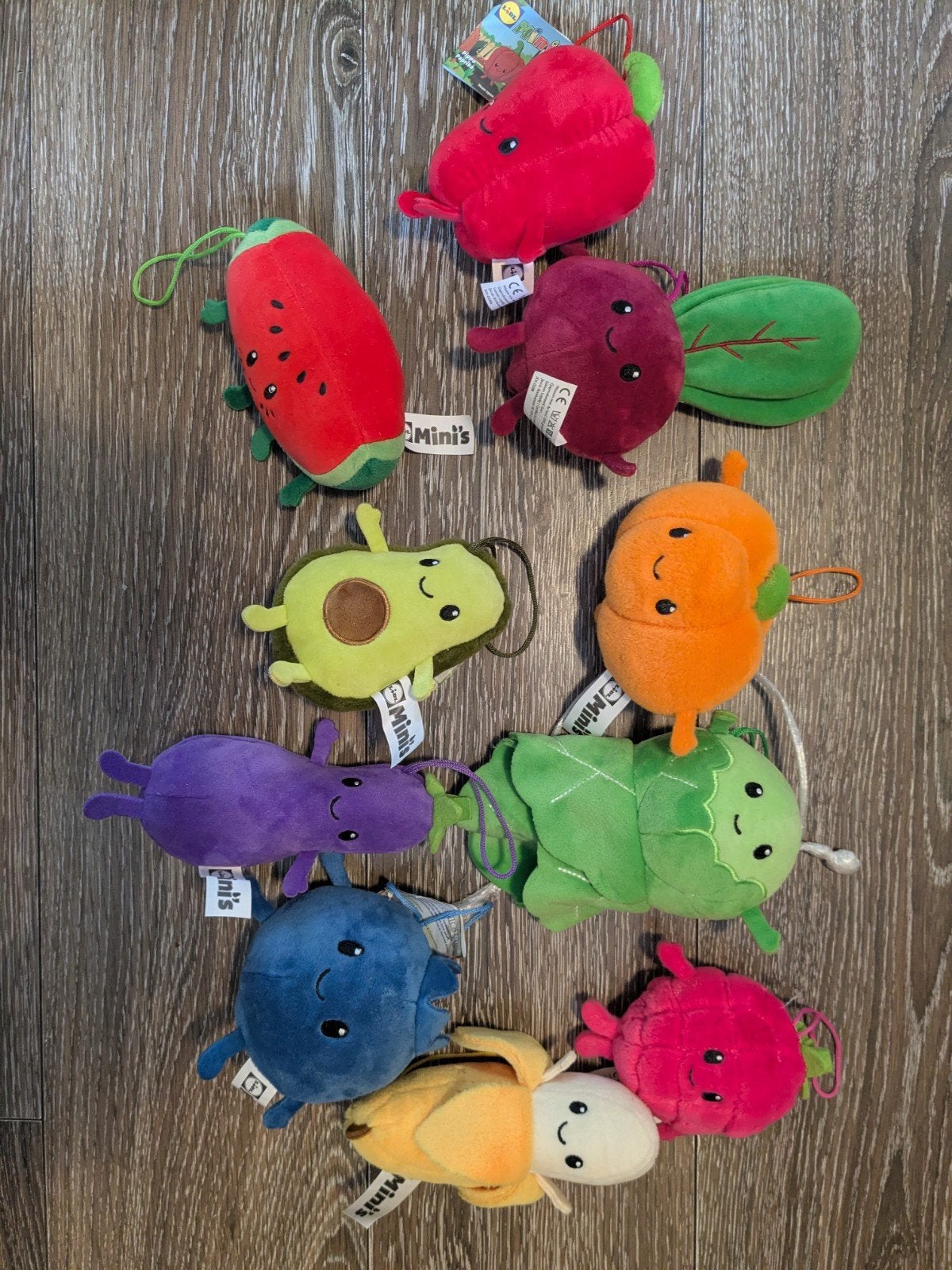 Mini's groente en fruit knuffeltjes Lidl, Overige typen, Ophalen of Verzenden, Rood, Klein (minder dan 20 cm)