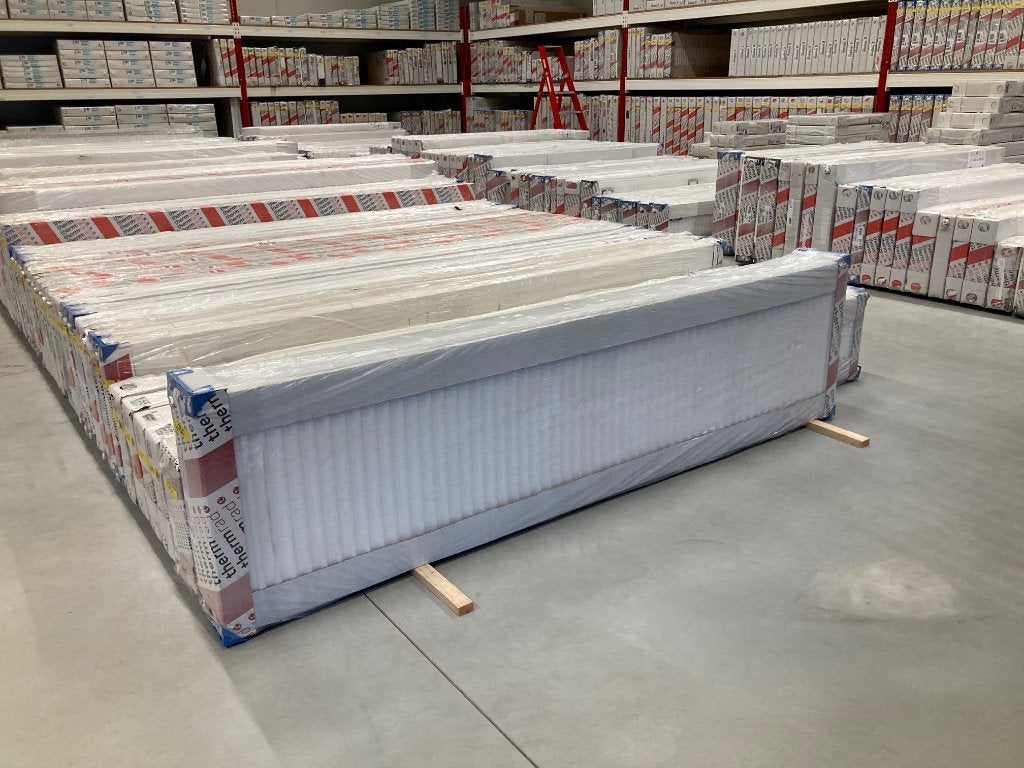 Thermrad Compact-4 radiator 600 x 1800 type 33 4500 Watt, 30 tot 80 cm, Hoog rendement (Hr), Radiator, Nieuw