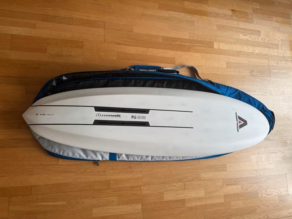 armstrong ML 85 L gevraagd ter overname, Watersport en Boten, Ophalen, Zo goed als nieuw, Wingsurf-board