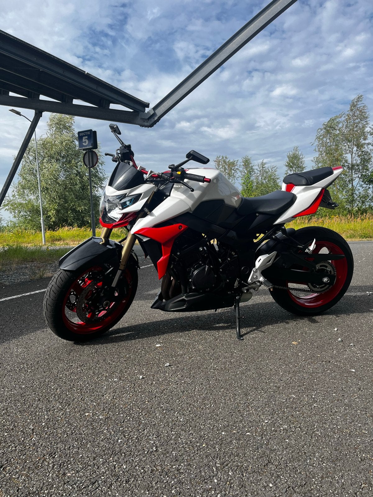 Suzuki GSR 750 Naked Bike, Particulier, Meer dan 35 kW, Naked bike