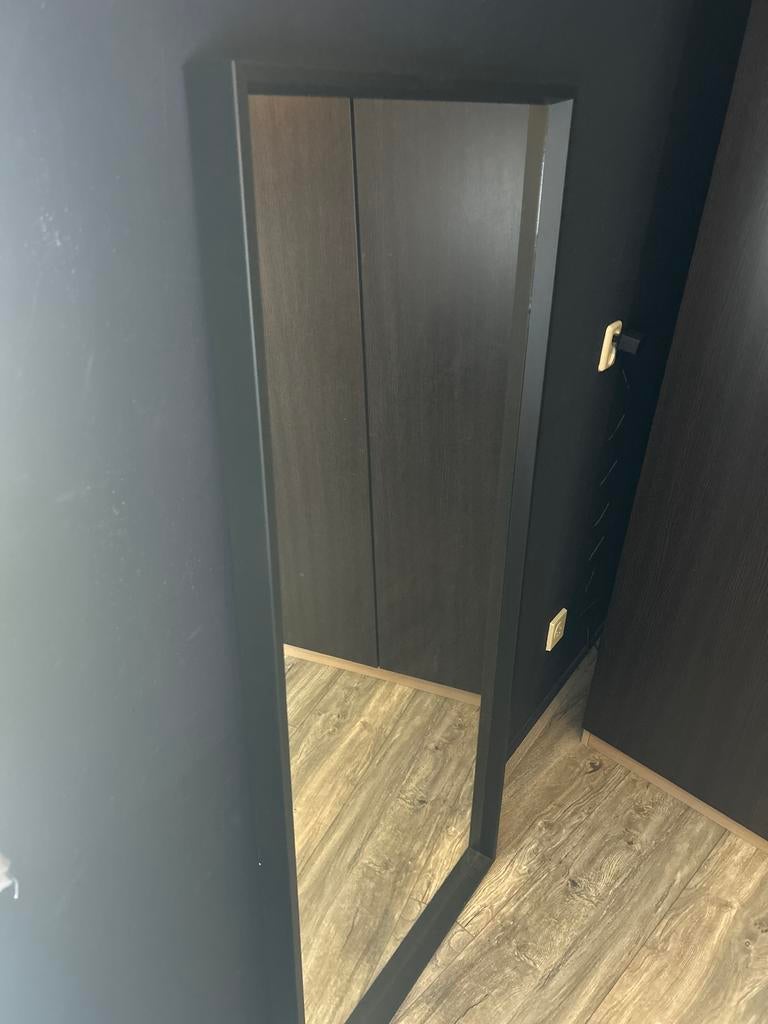 Ikea spiegel zwart, Minder dan 50 cm, Gebruikt, Ophalen of Verzenden, 150 tot 200 cm