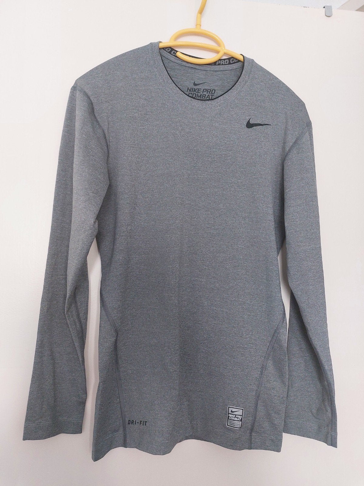 Nike Pro Combat Dri-FIT compressie shirt - Maat M, Kleding | Heren, Ophalen, Fitness, Maat 48/50 (M), Nike