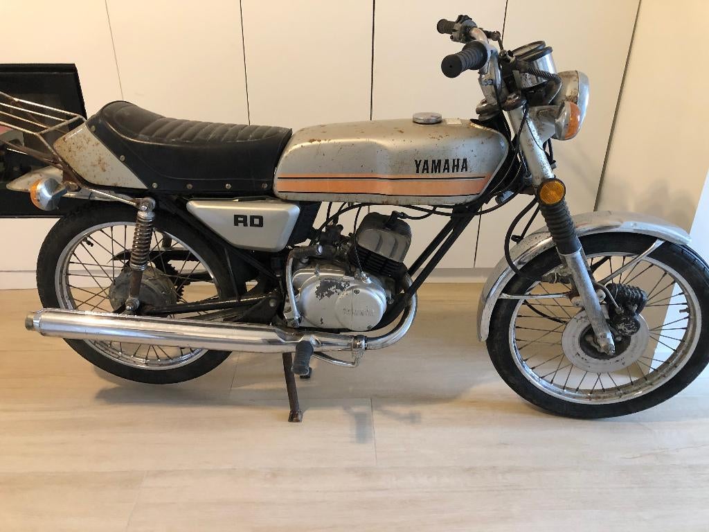 2 x Yamaha rd 50 dx japans, Fietsen en Brommers, Brommers | Oldtimers, Yamaha, Ophalen