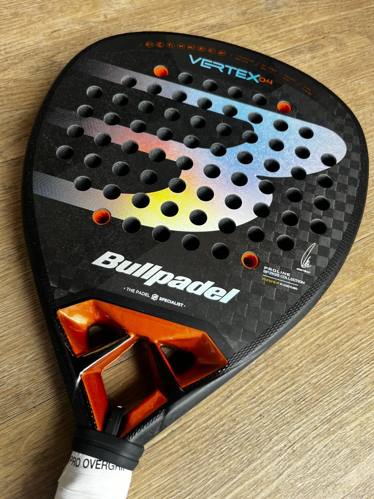 Bullpadel Vertex 04 2025 Padelracket, Ophalen of Verzenden, Zo goed als nieuw, Padelracket