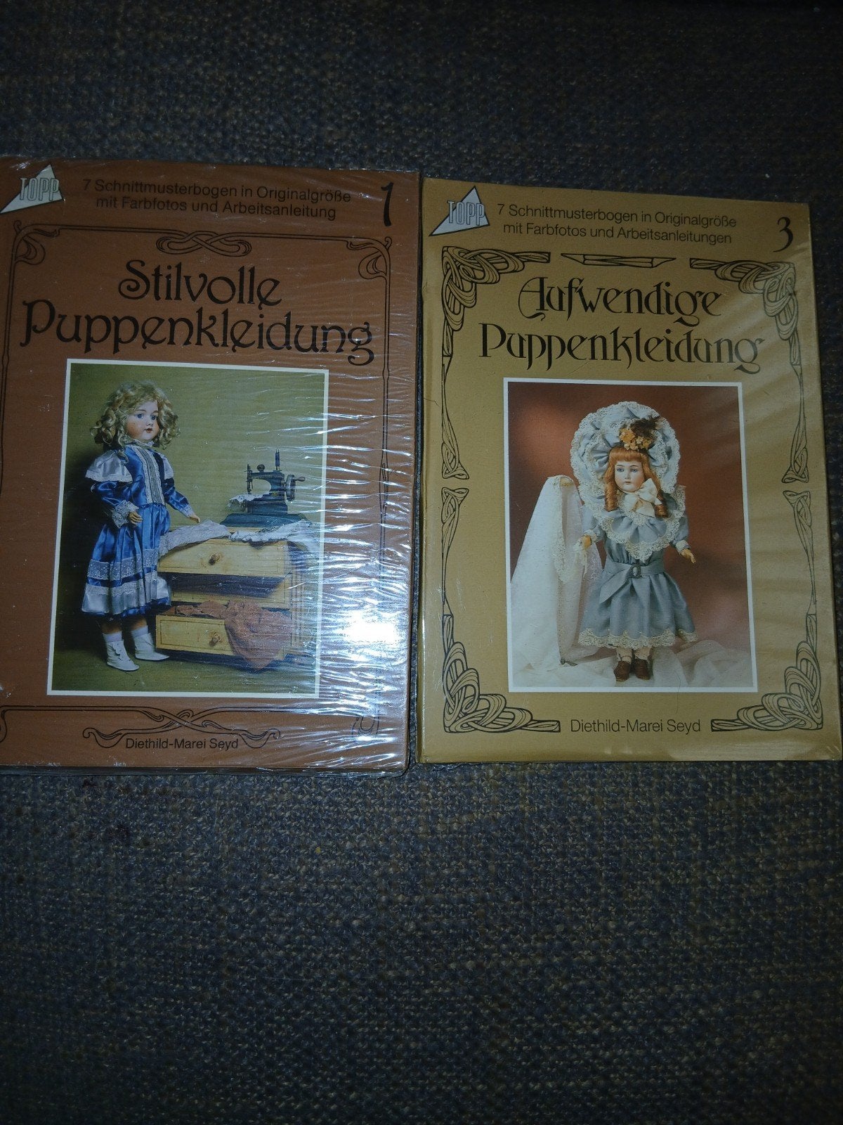 poppenkleding, Ophalen
