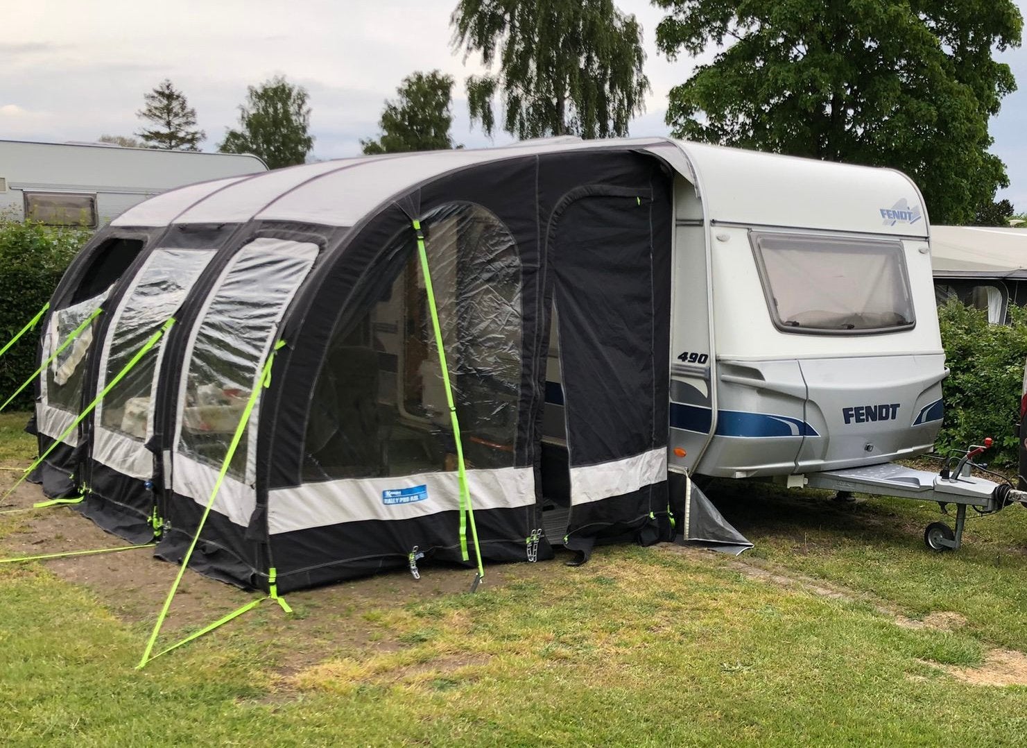 Fendt 490, Caravans en Kamperen, Rondzit, Dwarsbed, Particulier, Schokbreker