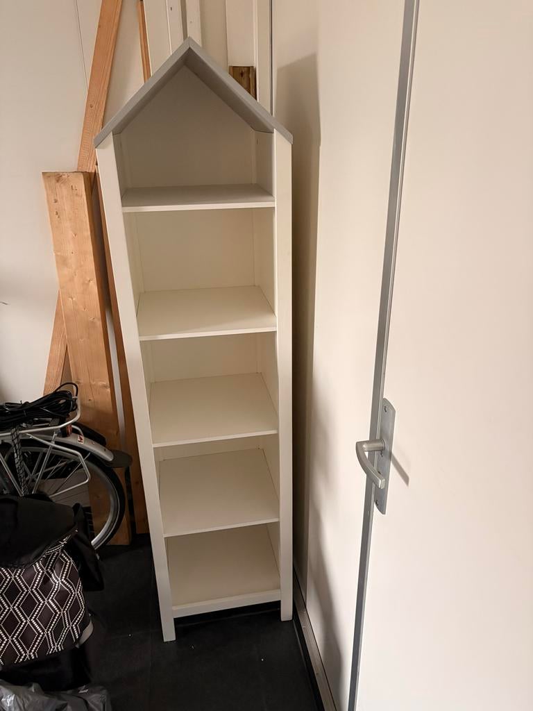 Leuke Boekenkast voor Kinderkamer - Huisvormig, Huis en Inrichting, Kasten | Boekenkasten, Gebruikt, Minder dan 50 cm, 150 tot 200 cm