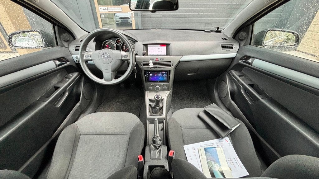 Opel Astra GTC 1.6 GTC Executive CLIMA | CRUISE CONTROL | CA, Auto's, Zwart, 4 cilinders, 620 kg, Origineel Nederlands