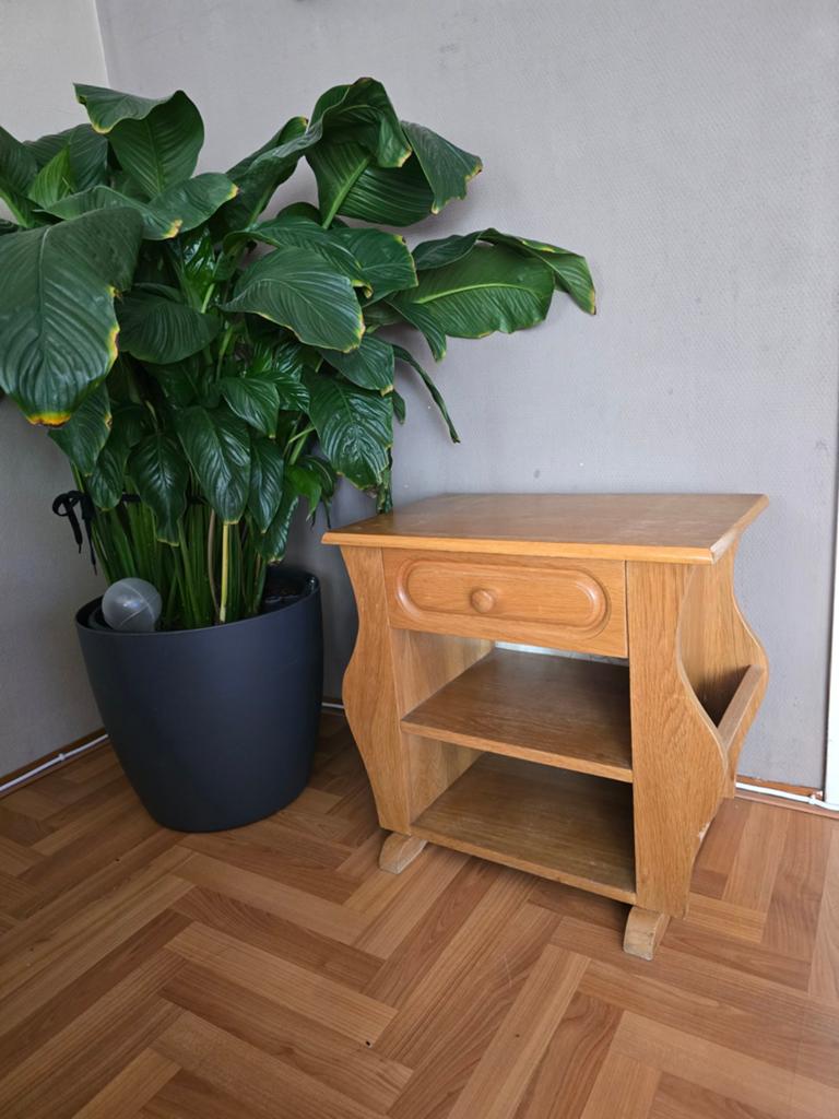 Bijzettafel met lade, lectuurvak en opbergplanken, Huis en Inrichting, 45 tot 60 cm, Minder dan 55 cm, Gebruikt, Klassiek