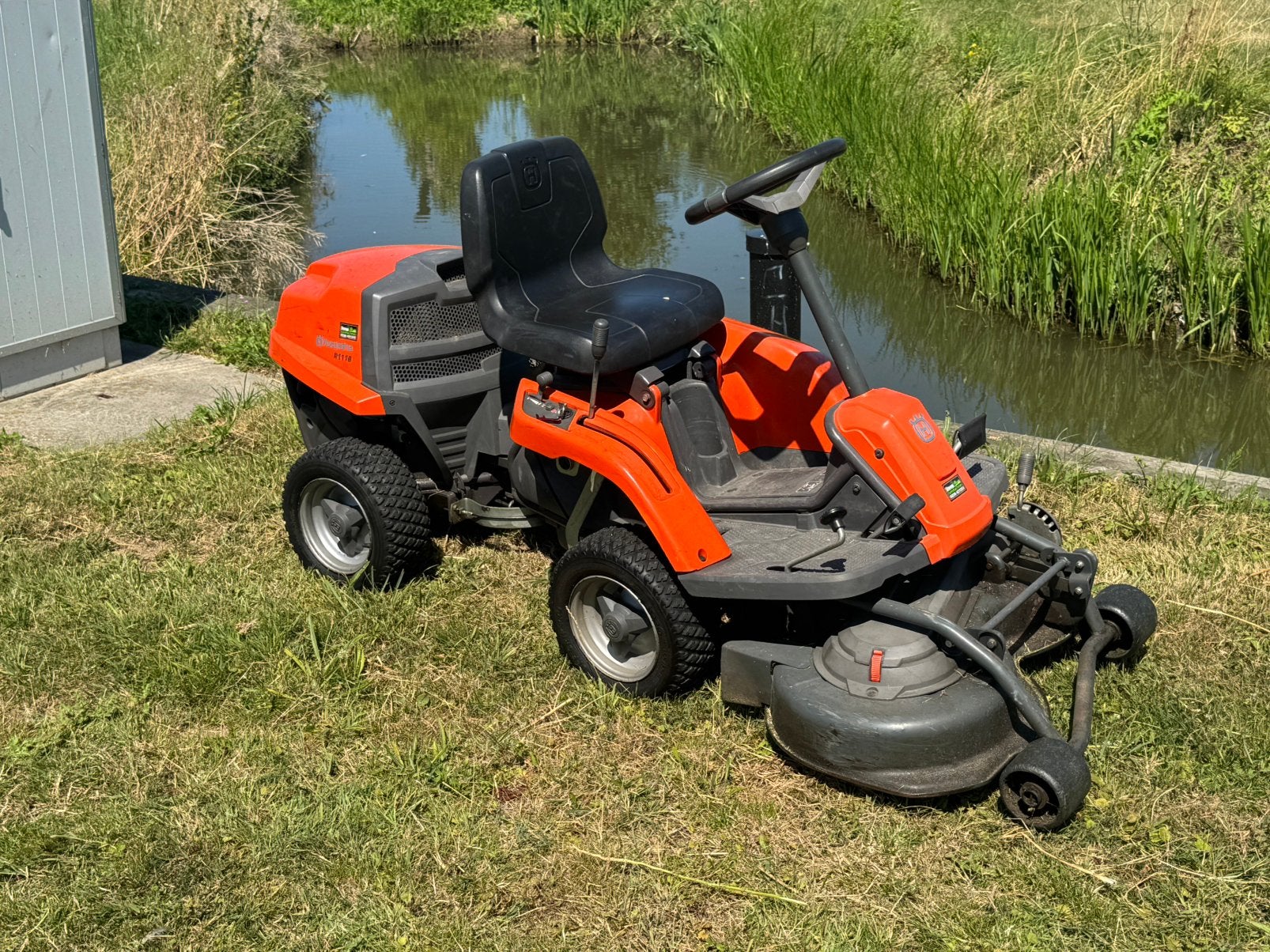 Husqvarna R111B frontmaaier zitmaaier, Tuin en Terras, Zitmaaiers, Ophalen, Gebruikt