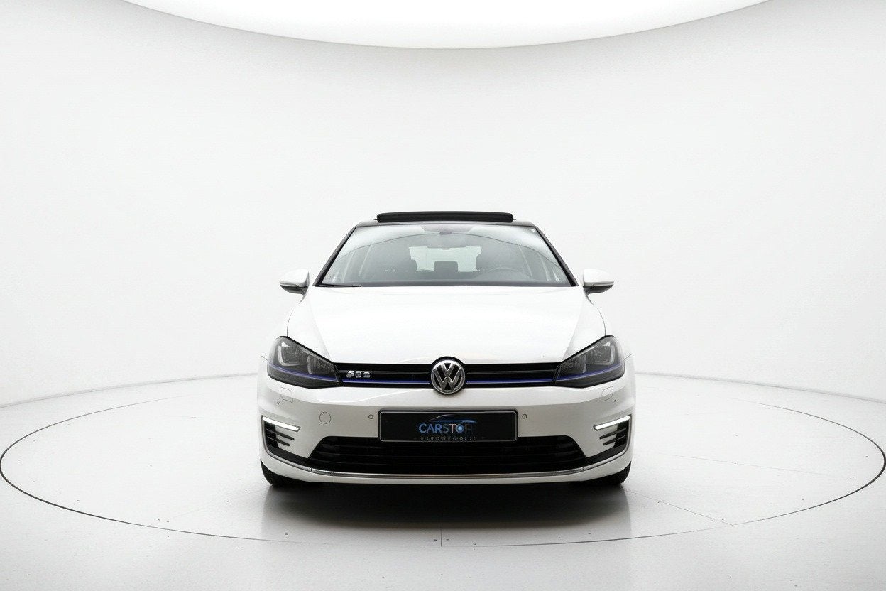 Volkswagen Golf 1.4 TSI GTE PANO LEER SFEER CAM ACC STOELV, 8 kWh, Gebruikt, 4 cilinders, Wit