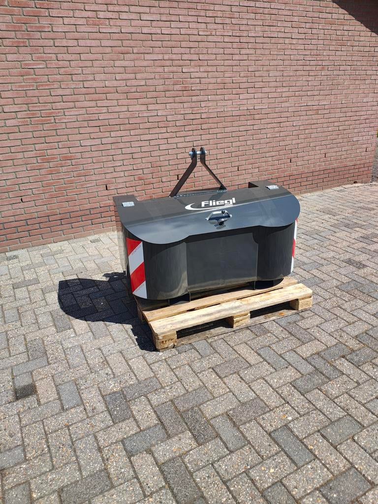 Frontkist voor smalspoor trekker., Ophalen