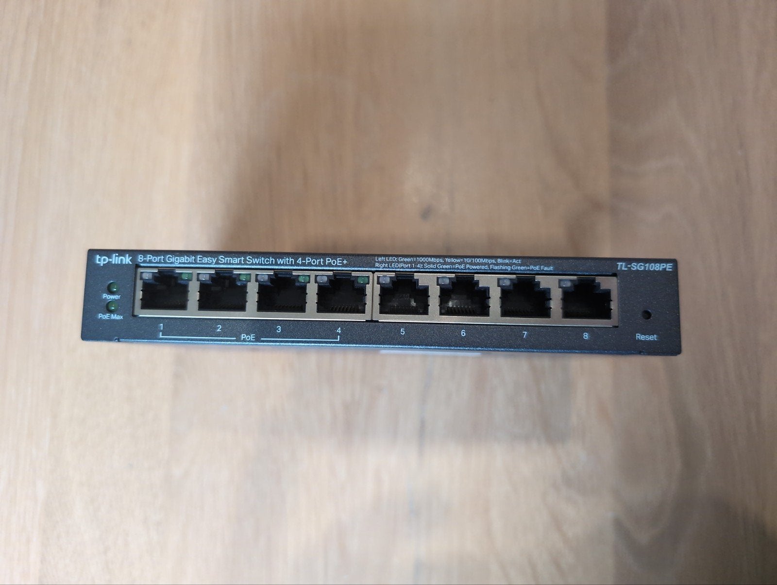 TP-Link TL-SG108PE 8-Poort Gigabit Smart Switch met 4-PoE+, Computers en Software, Netwerk switches, Ophalen of Verzenden, Zo goed als nieuw