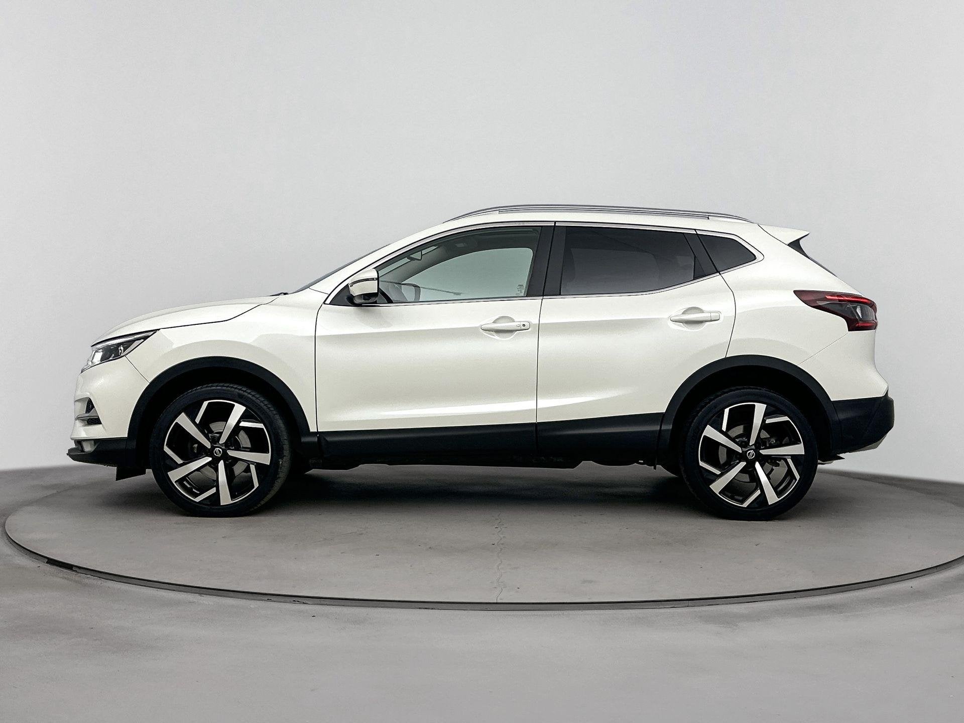 Nissan Qashqai 1.3 DIG-T Premium Edition | Stoelverwarming |, Auto's, Voorwielaandrijving, 687 kg, Gebruikt, 4 cilinders