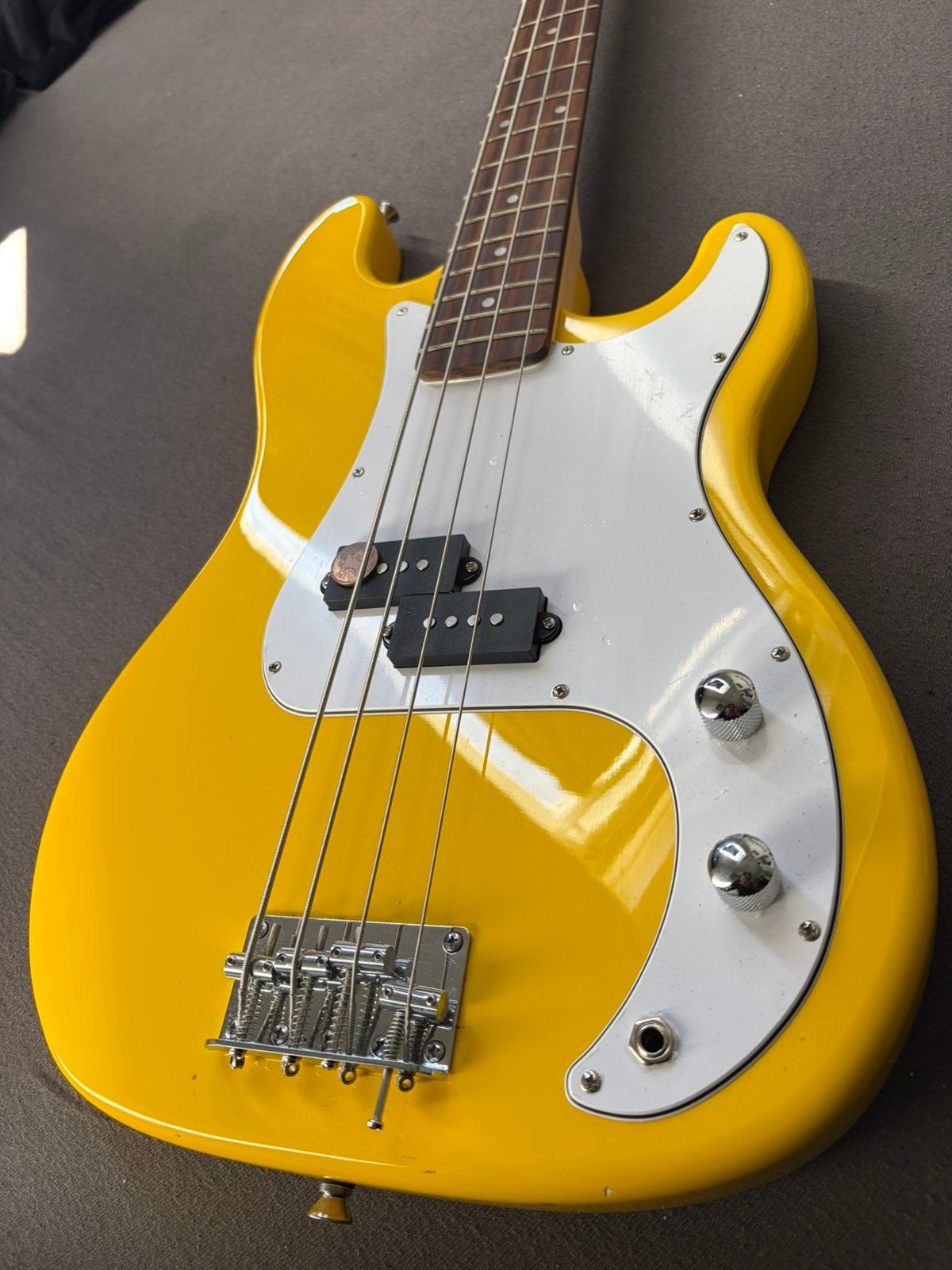 Farley Classic Series Basgitaar – Geel – Nieuw / Ongebruikt
