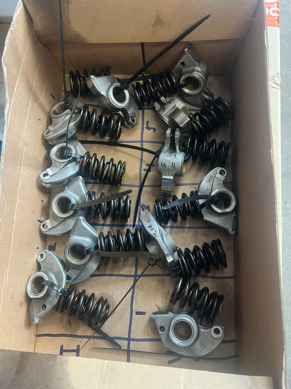BMW E30 325i cilinderkop onderdelen, Ophalen of Verzenden, Gebruikt, BMW