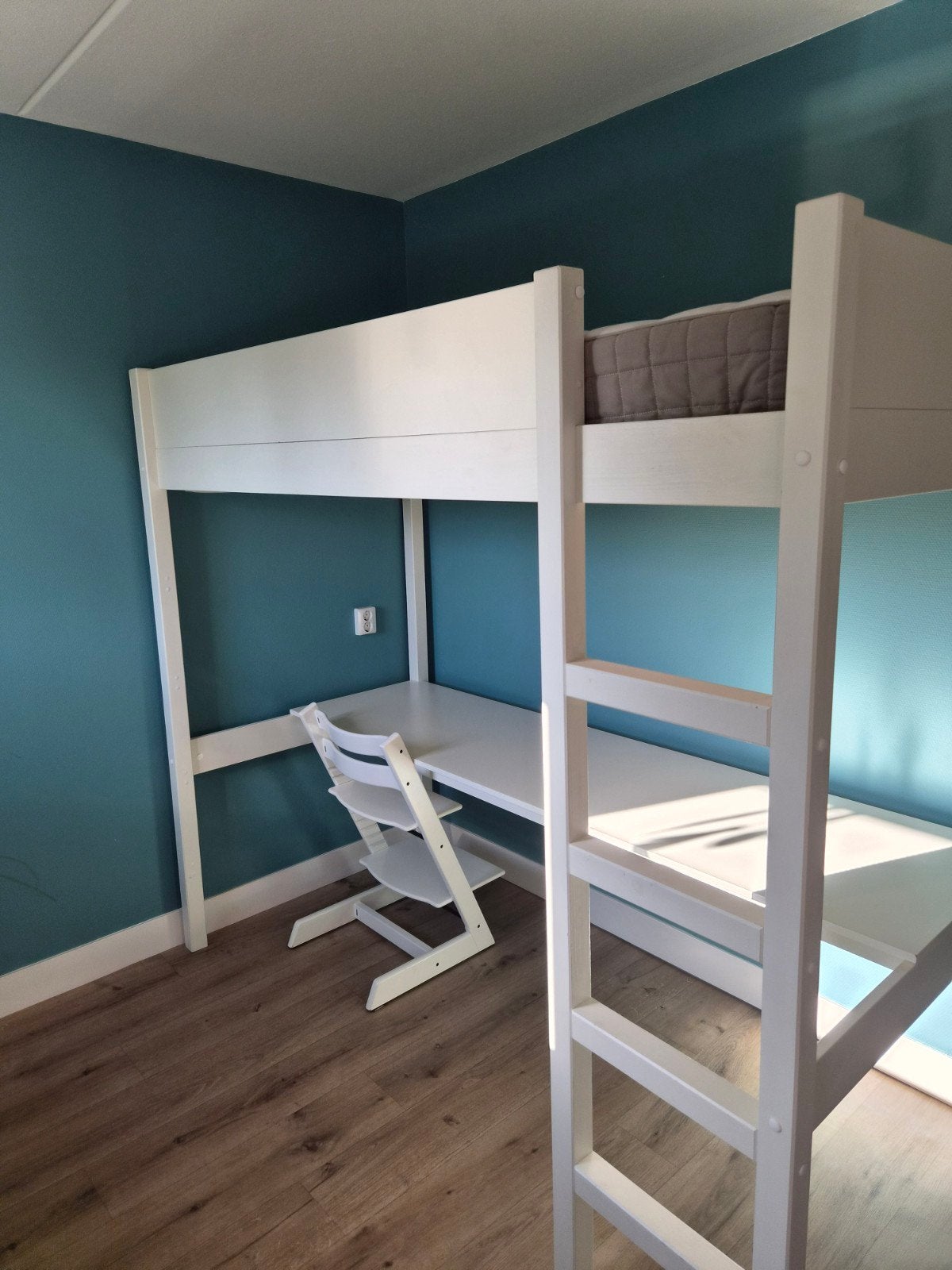 Witte halfhoogslaper met bureau Nous Charlie Wehkamp igs, Ophalen, 90 cm, Eenpersoons, Minder dan 160 cm