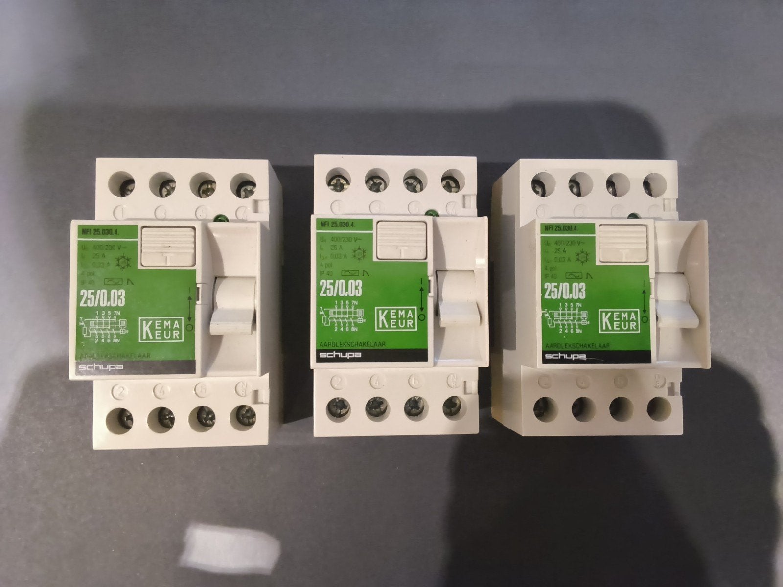 aardlekschakelaars 3 stuks merk schupa, Ophalen, Overige typen