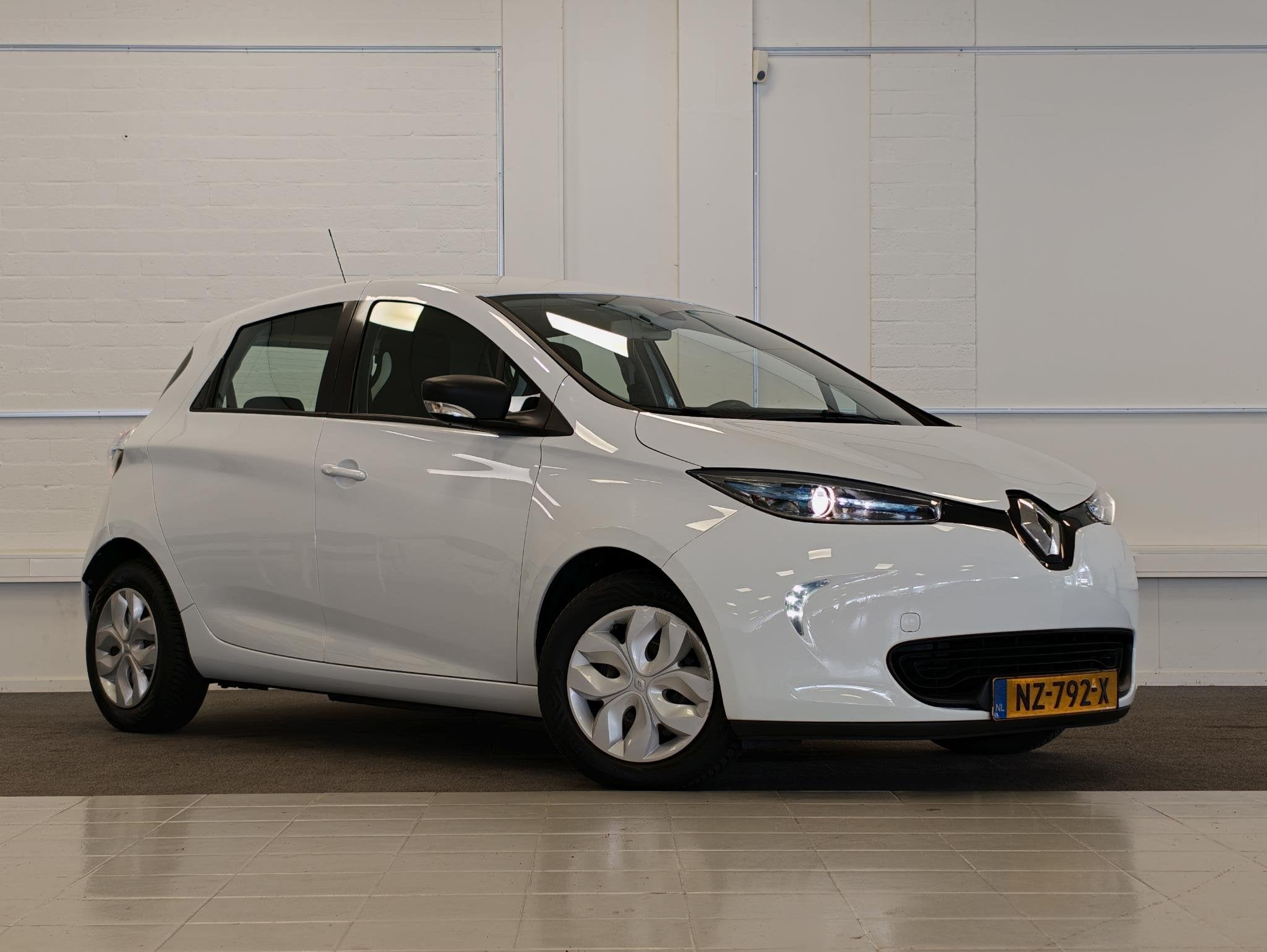 Renault ZOE Q90 Life 41 kWh KoopAccu SOH 89% 2e Eigenaar Moo, Auto's, Stof, Gebruikt, 41 kWh, 370 km