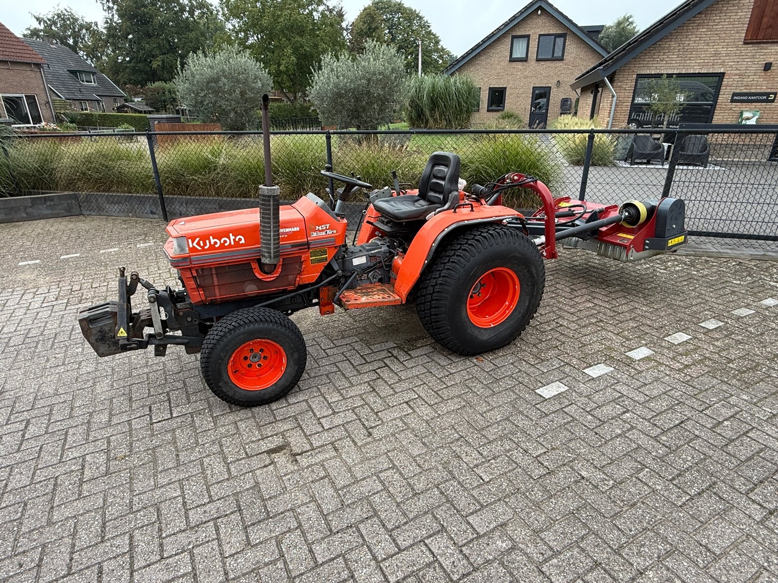 Kubota B2150 HST 1996 + Mayar klepelmaaier 115 cm, Gebruikt, 2500 tot 5000, Tot 80 Pk, Ophalen