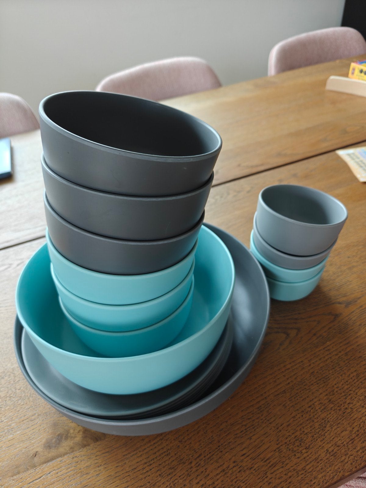 Buitenservies set: kommen en borden in grijs en blauw bamboe, Kunststof, Overige merken, Ophalen of Verzenden, Zo goed als nieuw