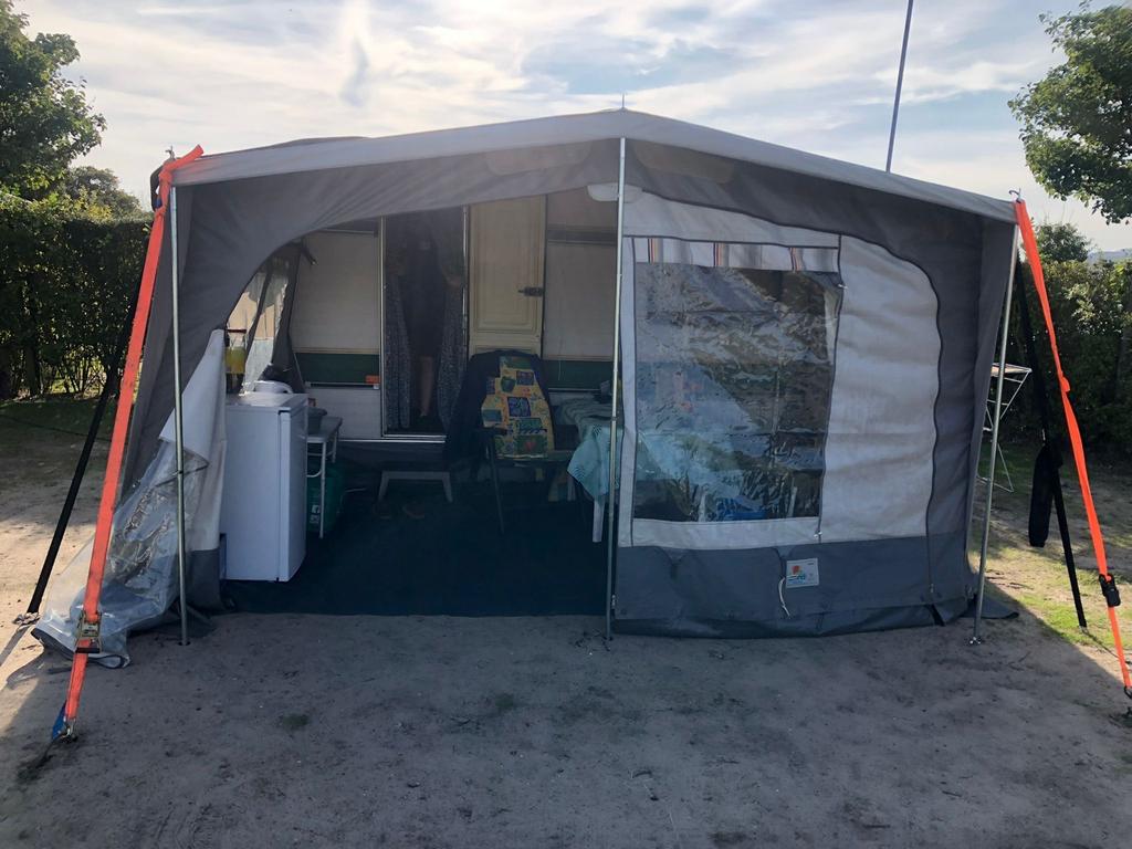 Chateau Cantara 308 - Compacte en complete caravan, Caravans en Kamperen, Chateau, Rondzit, 750 - 1000 kg, Particulier