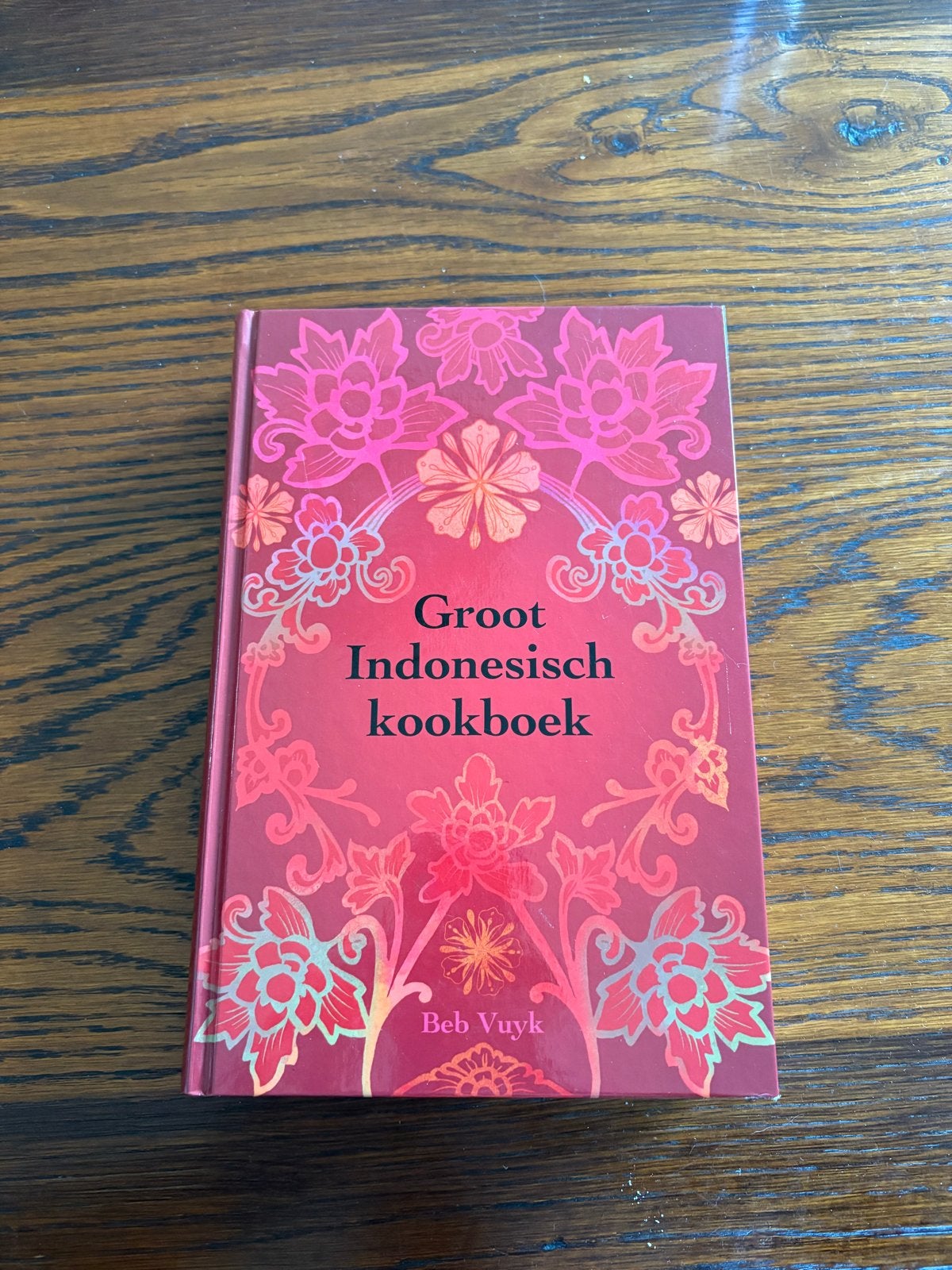 Groot Indonesisch kookboek - Beb Vuyk, Ophalen of Verzenden, Zo goed als nieuw, Azië en Oosters, Voorgerechten en Soepen