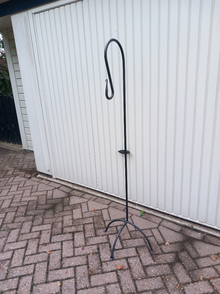 Metalen standaard voor plant of lantaarn., Ophalen, Gebruikt
