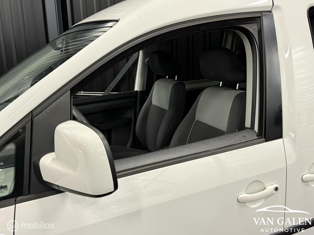 Volkswagen Caddy Combi 1.2 TSI Airco|Trekhaak|Grote beurt!, Auto's, Voorwielaandrijving, 12 maanden, Gebruikt, Wit