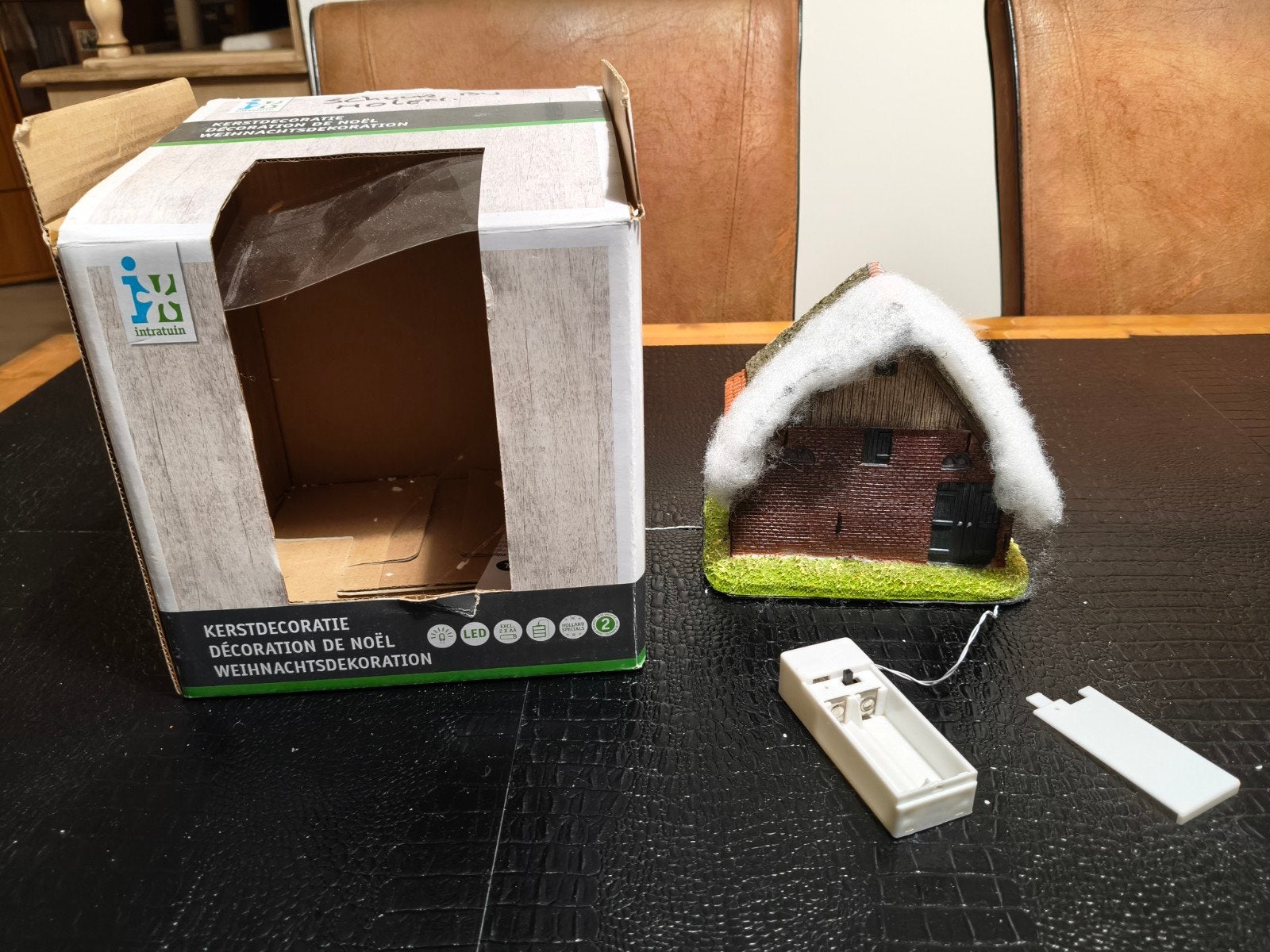 Intratuin boerenschuur voor kerstdorp, Diversen, Ophalen of Verzenden, Zo goed als nieuw