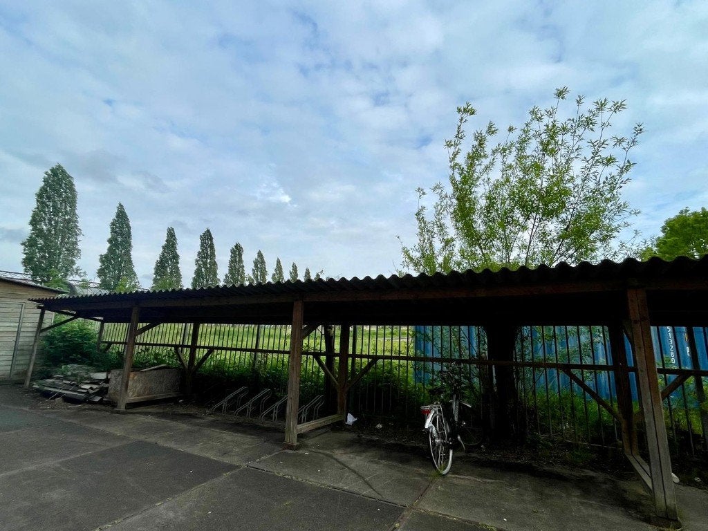 BM26113 - Fietsenstalling met golfplaten dak, overkapping, Ophalen, Gebruikt