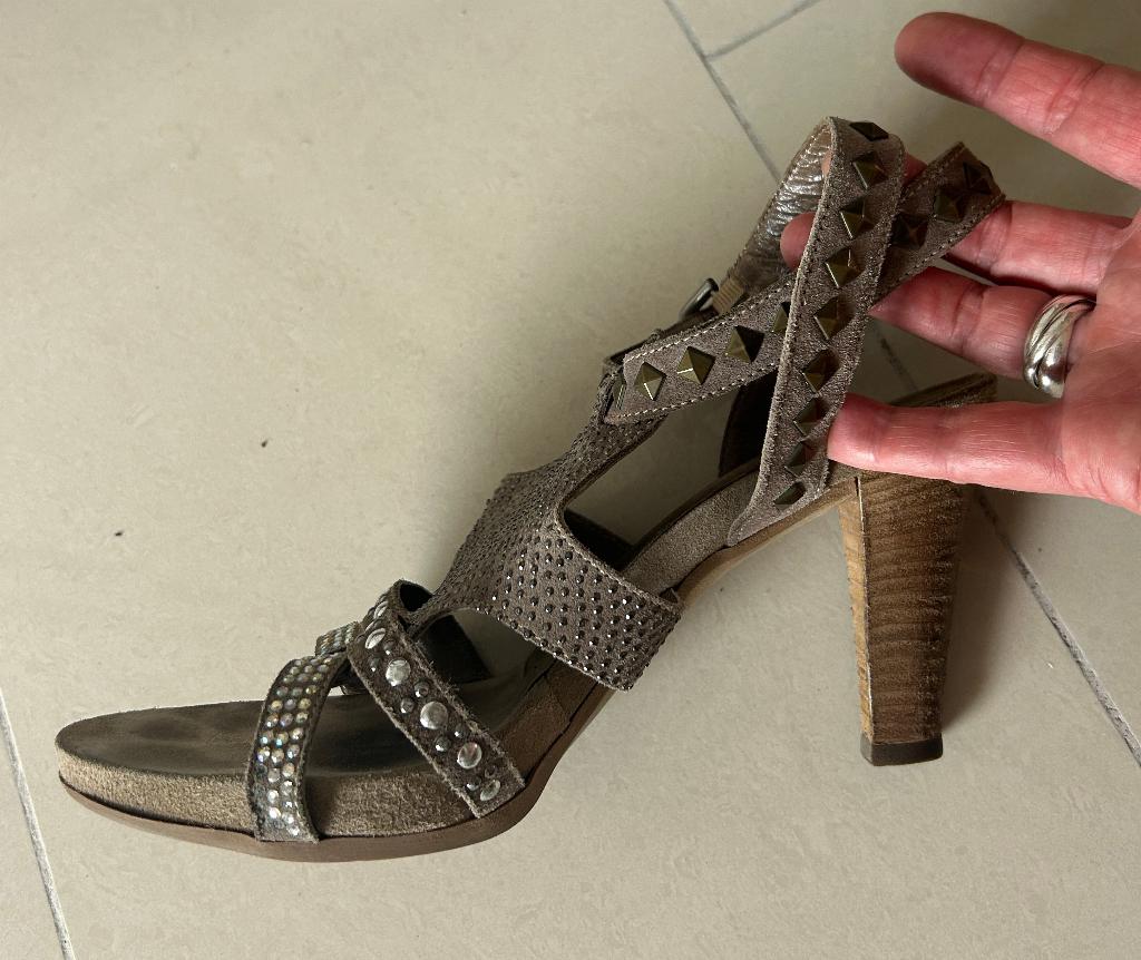 maat 40 Janet Sport sandalen met hak grijs, Grijs, Gedragen, Janet Sport, Sandalen of Muiltjes