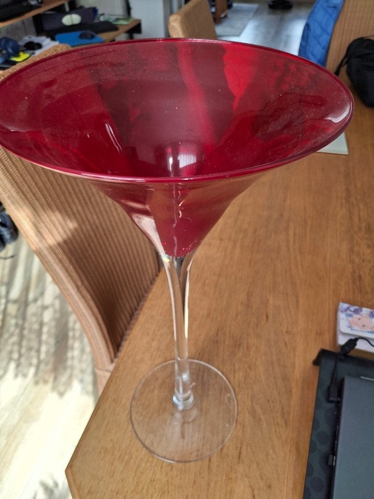 Een XXL Martini Vaas Rood – Glazen Blikvanger (50 cm hoog), Huis en Inrichting, Ophalen, Gebruikt, Glas, 50 cm