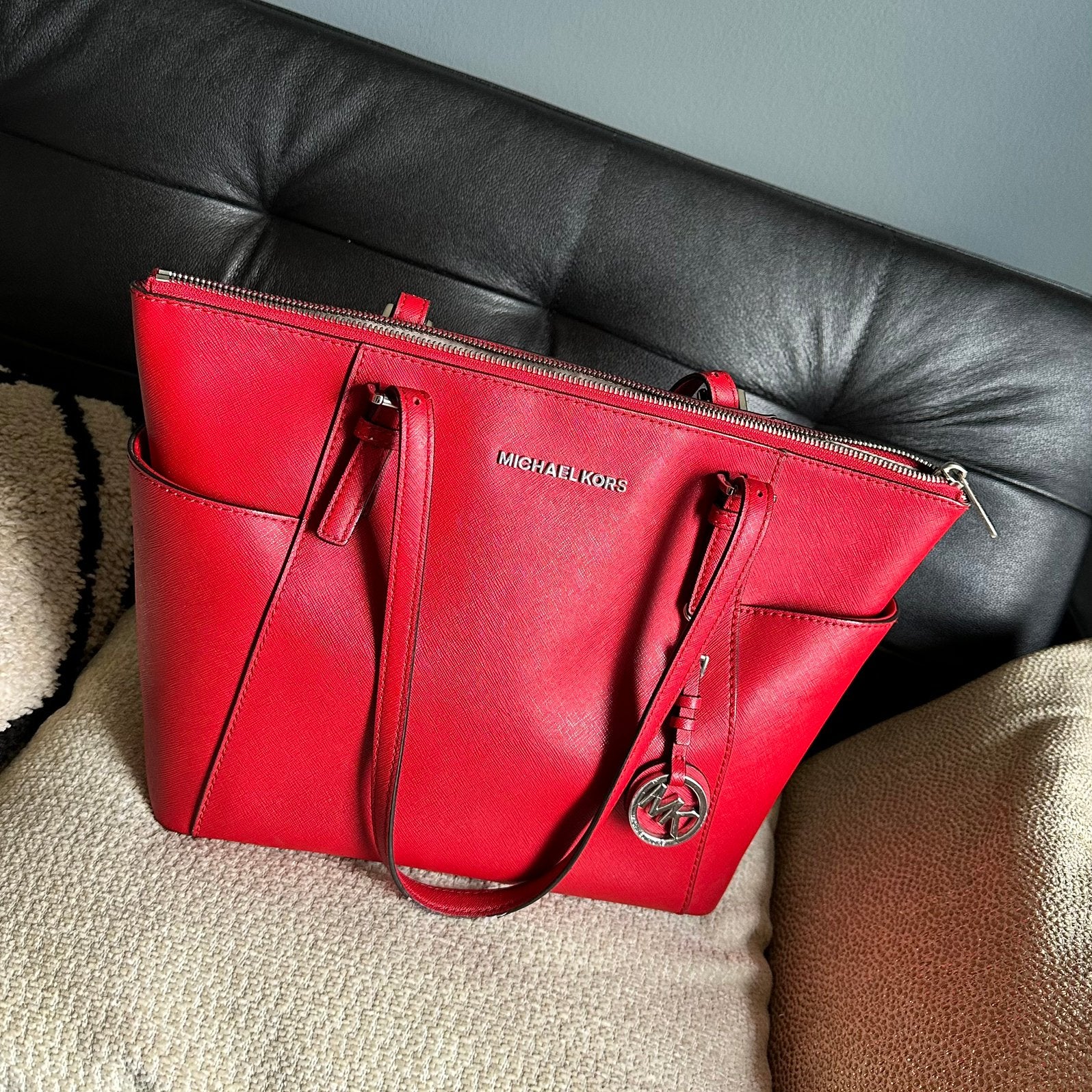 Michael Kors handtas rood, Sieraden, Tassen en Uiterlijk, Tassen | Damestassen, Ophalen, Gebruikt, Rood, Handtas